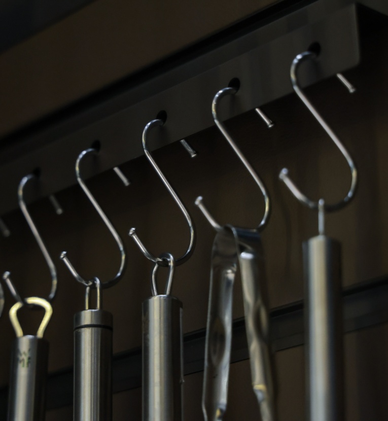 MEYLER<br>Electric Cabinet Lift