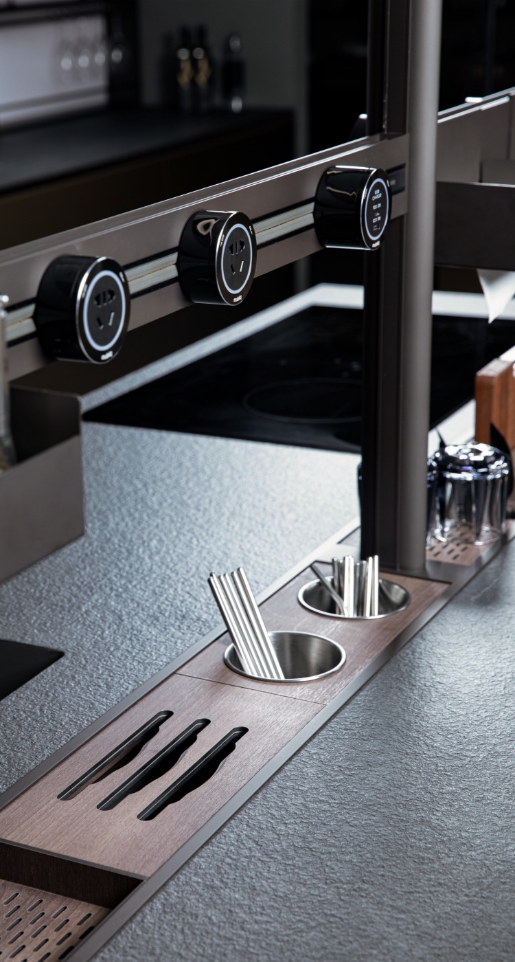 NOTT<br>Worktop Channel Storage
